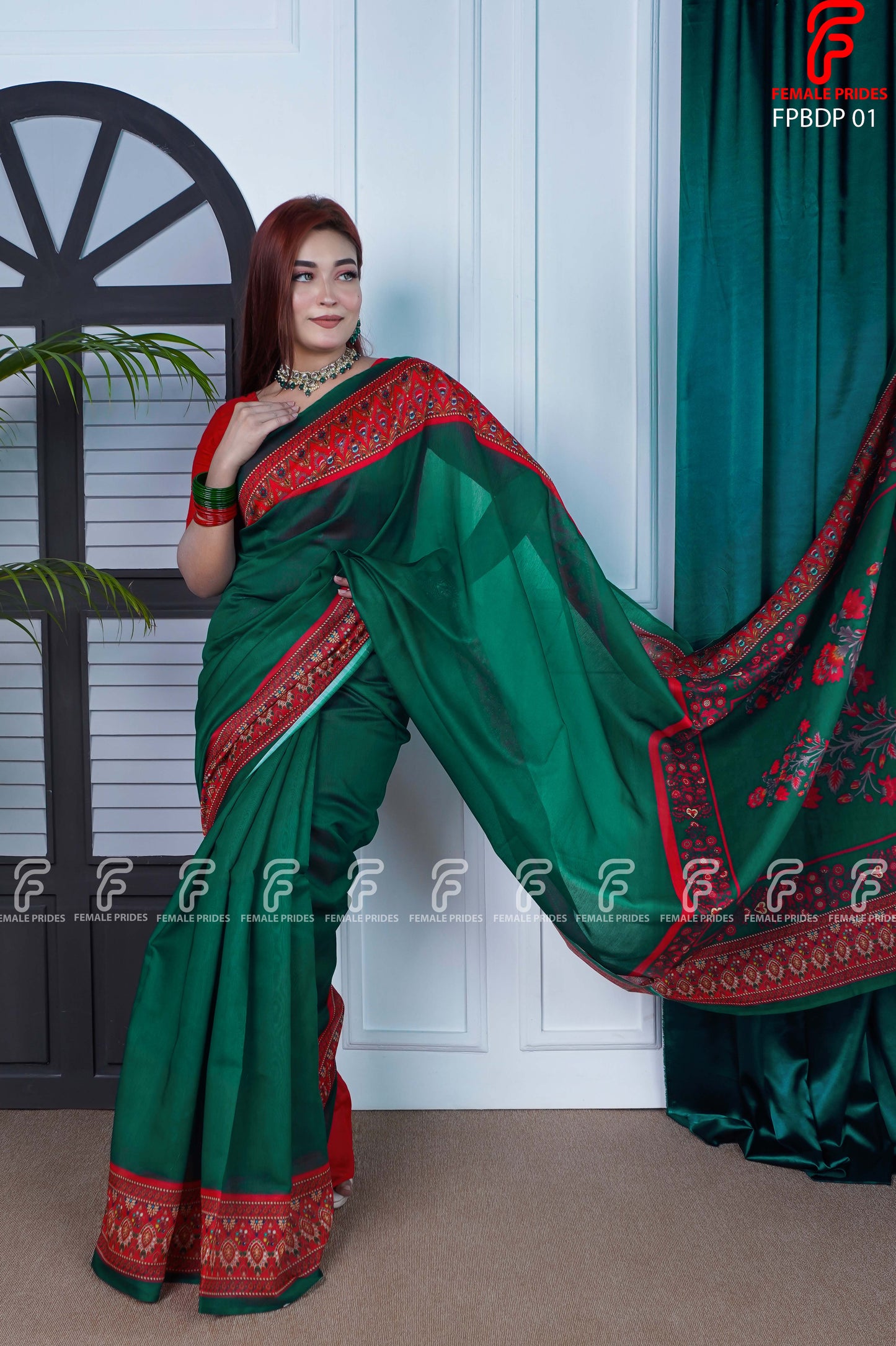 চমৎকার ডিজাইনের প্রিমিয়াম সফট সিল্ক শাড়ি-FPBDP01