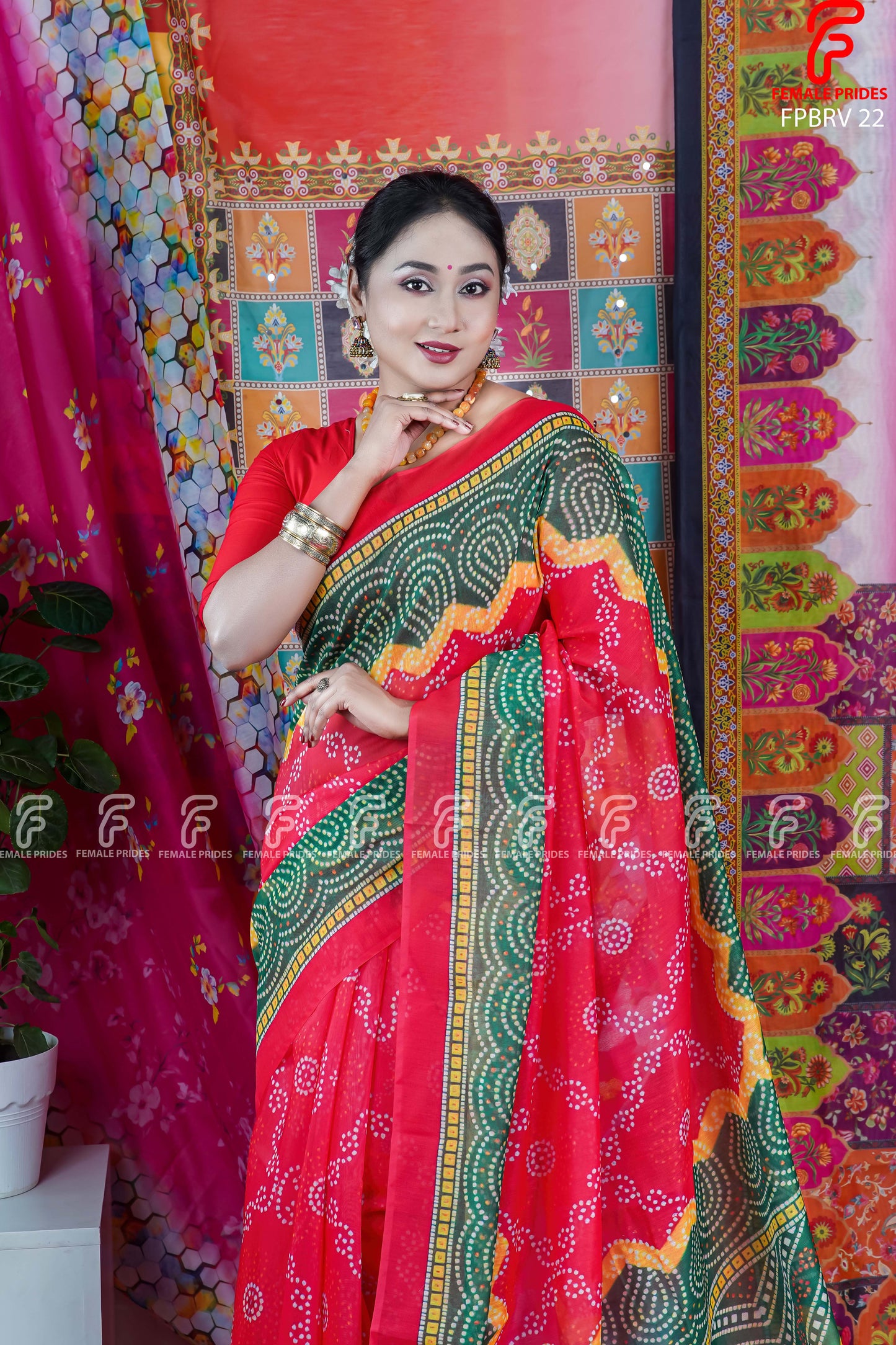 চমৎকার ডিজাইনের প্রিমিয়াম সফট সিল্ক শাড়ি-FPBRB22